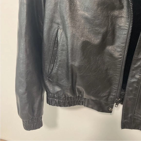 Vintage Wilson's Suede & Leather Black Leather Bomber Jacket Size 40 Large - Picture 5 of 8